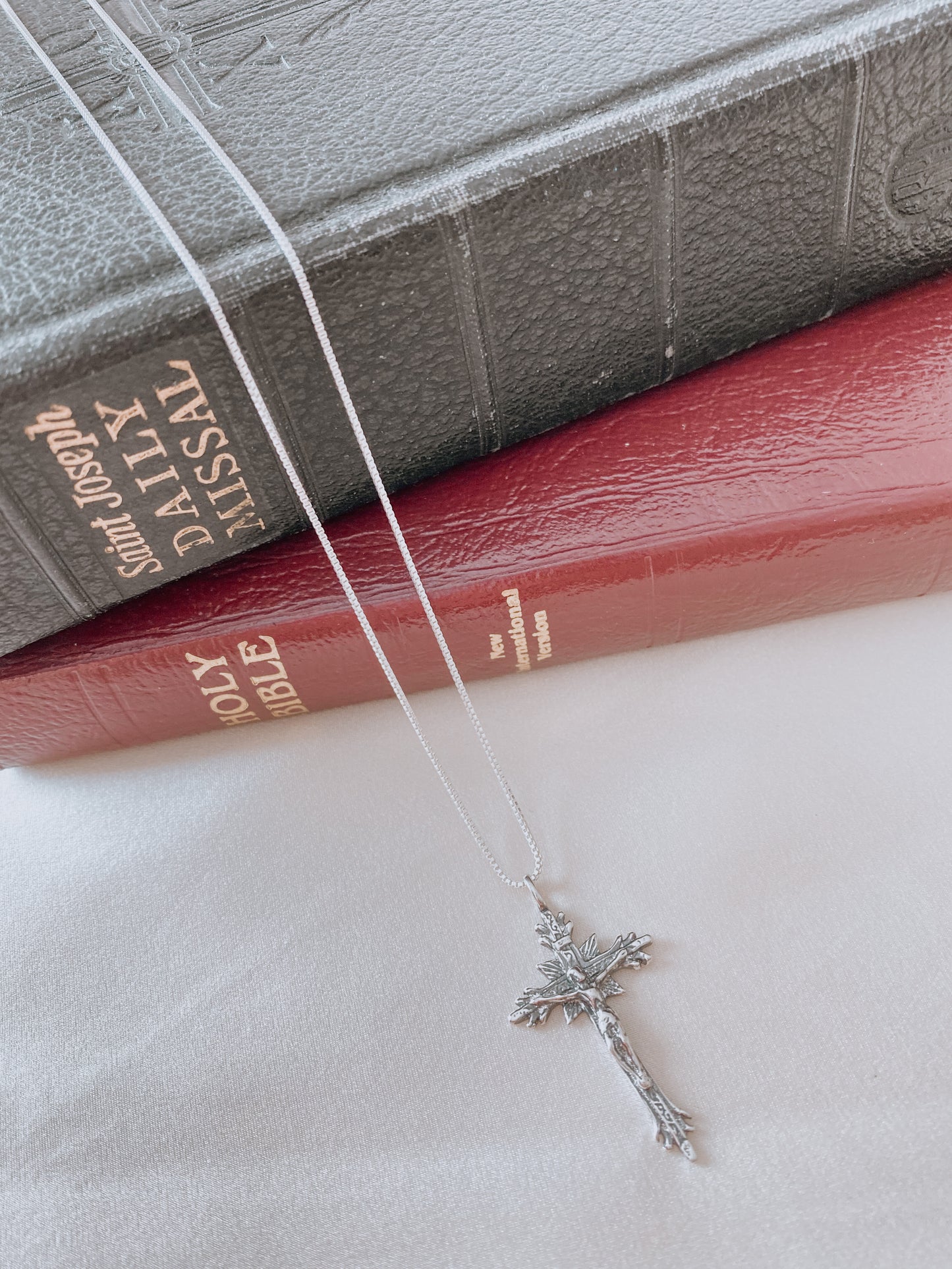 Sterling Silver Antiqued Crucifix w/ 18" Chain